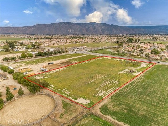 880 S Sanderson Street, San Jacinto, CA 92582