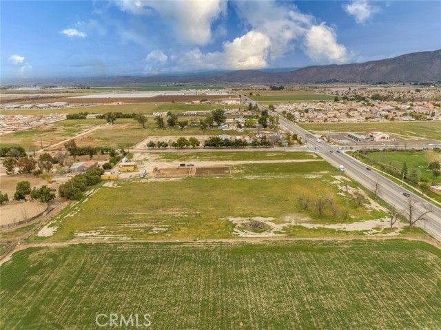 880 S Sanderson Street, San Jacinto, CA 92582