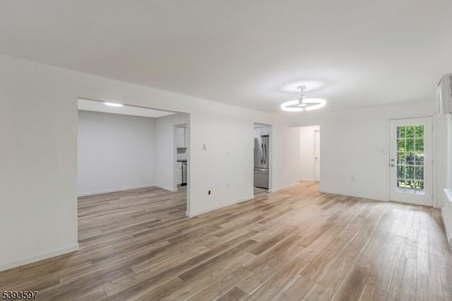 76 Farm Rd O, Hillsborough Twp., NJ 08844
