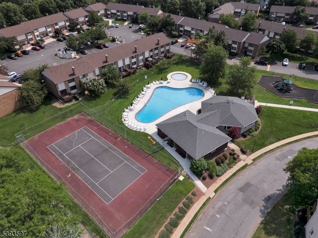 76 Farm Rd O, Hillsborough Twp., NJ 08844
