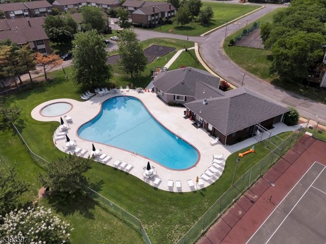 76 Farm Rd O, Hillsborough Twp., NJ 08844