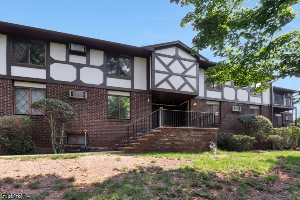 76 Farm Rd O, Hillsborough Twp., NJ 08844