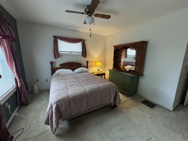 833 Kenneth Street, Wyoming, MI 49509