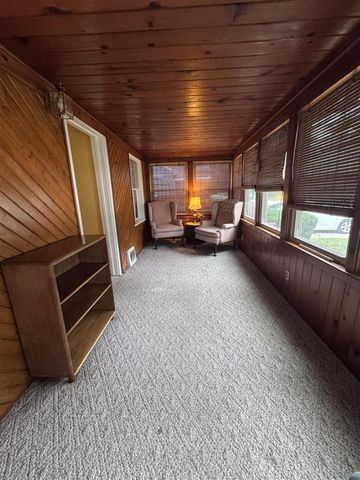 833 Kenneth Street, Wyoming, MI 49509