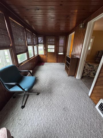 833 Kenneth Street, Wyoming, MI 49509