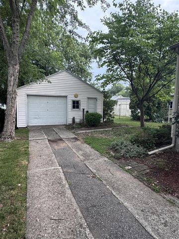 833 Kenneth Street, Wyoming, MI 49509
