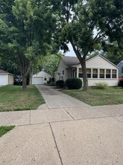 833 Kenneth Street, Wyoming, MI 49509