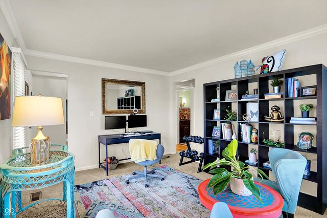 1515 Secretariat Lane, Indianapolis, IN 46217