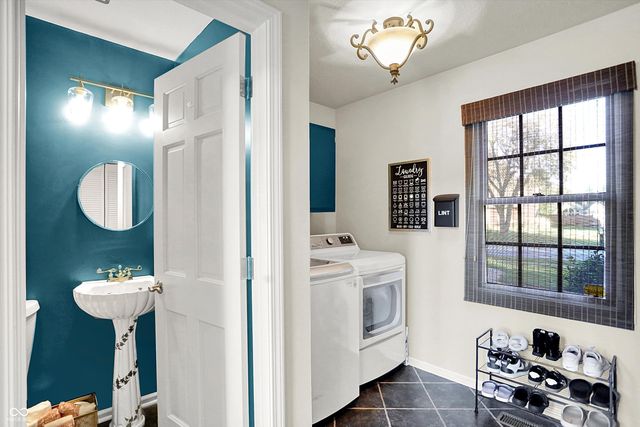 1515 Secretariat Lane, Indianapolis, IN 46217