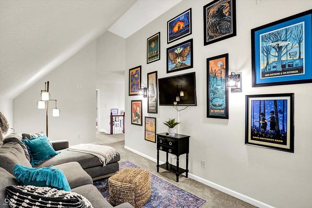 1515 Secretariat Lane, Indianapolis, IN 46217