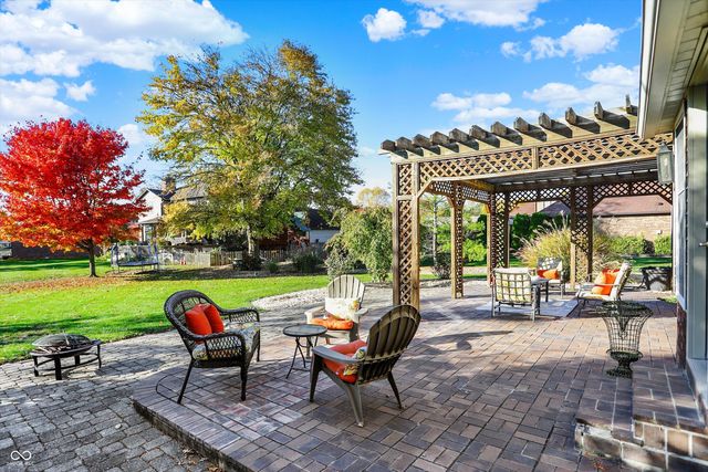 1515 Secretariat Lane, Indianapolis, IN 46217