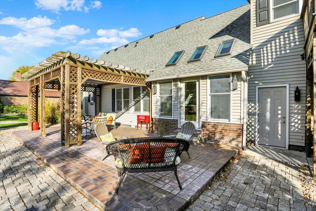 1515 Secretariat Lane, Indianapolis, IN 46217