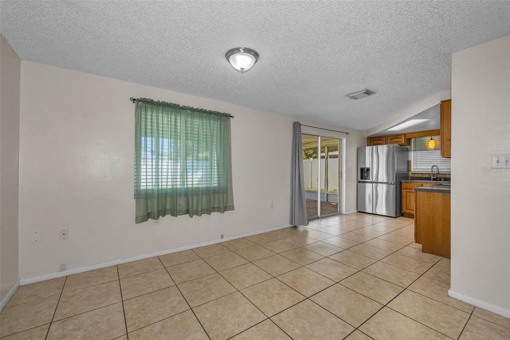 Image 12 of property listing at 1184 CHELSEA LANE, Holiday, FL 34691