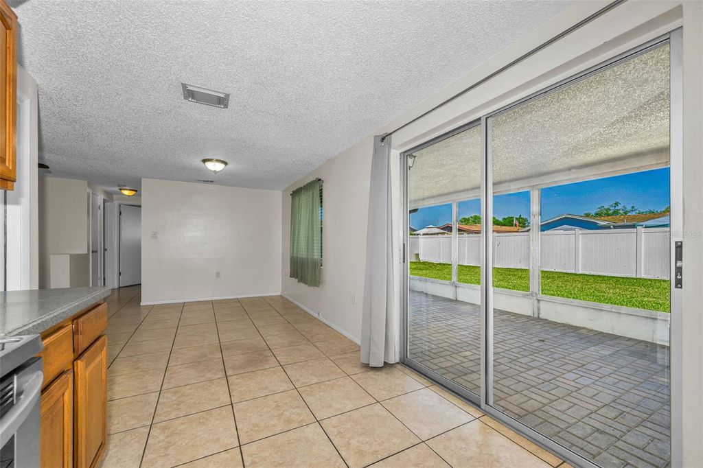 Image 19 of property listing at 1184 CHELSEA LANE, Holiday, FL 34691