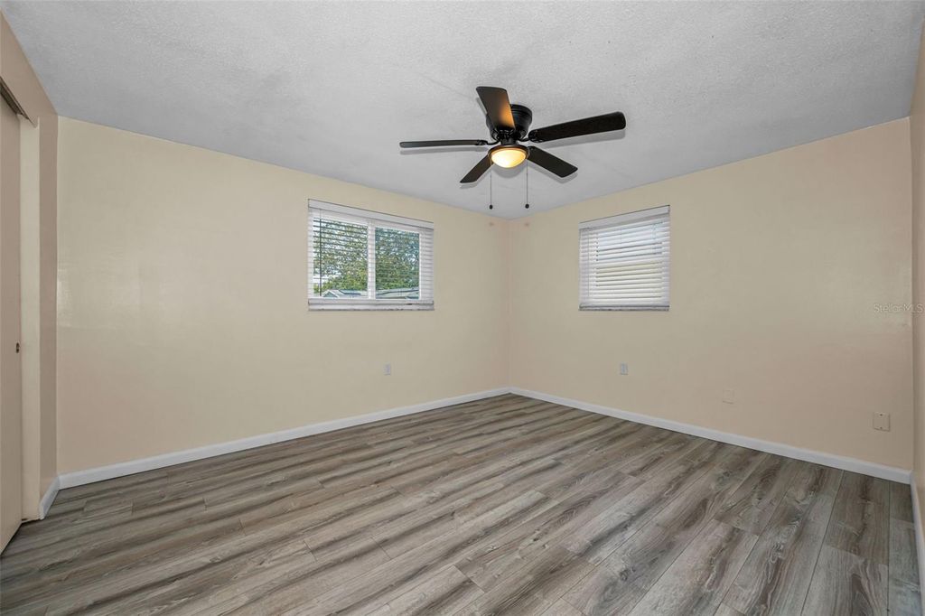 Image 20 of property listing at 1184 CHELSEA LANE, Holiday, FL 34691
