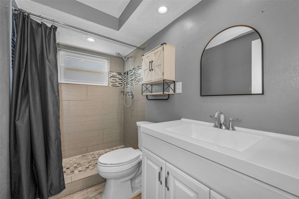 Image 22 of property listing at 1184 CHELSEA LANE, Holiday, FL 34691