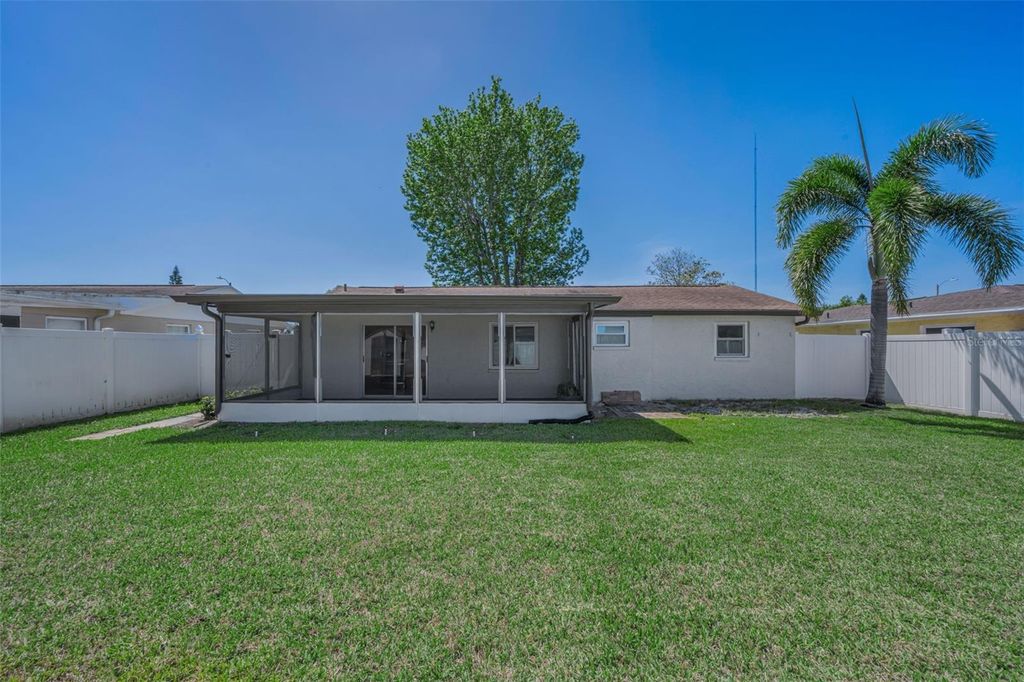 Image 29 of property listing at 1184 CHELSEA LANE, Holiday, FL 34691