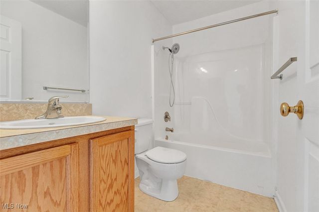 2427 E 63rd Street, Cleveland, OH 44104