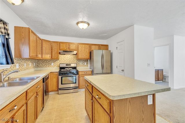 2427 E 63rd Street, Cleveland, OH 44104