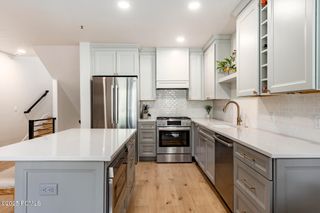 690 Deer Valley Drive Unit 11, Park City, UT 84060