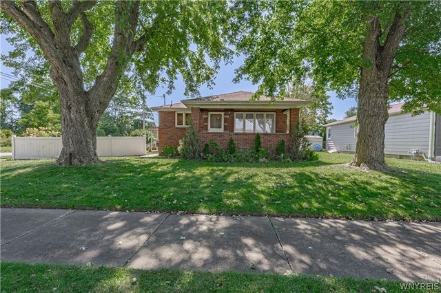 6113 Kies Avenue, Niagara Falls, NY 14304