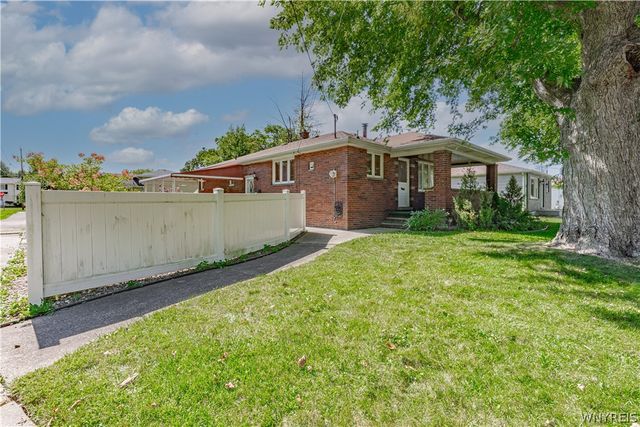 6113 Kies Avenue, Niagara Falls, NY 14304