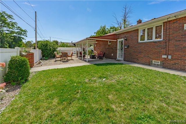 6113 Kies Avenue, Niagara Falls, NY 14304