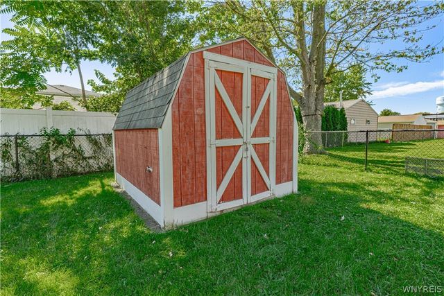 6113 Kies Avenue, Niagara Falls, NY 14304