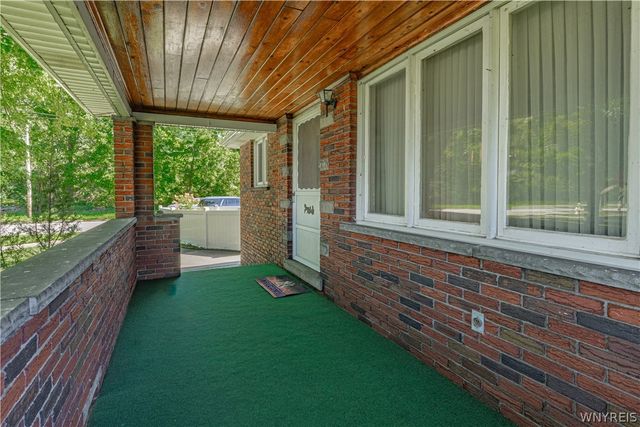 6113 Kies Avenue, Niagara Falls, NY 14304