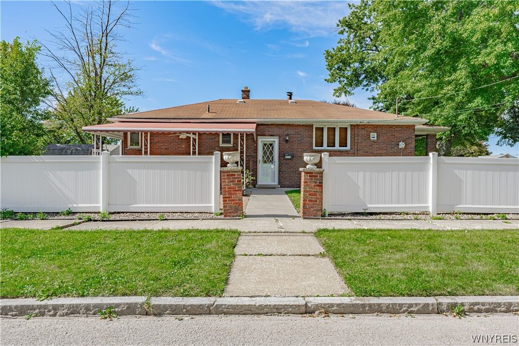 6113 Kies Avenue, Niagara Falls, NY 14304