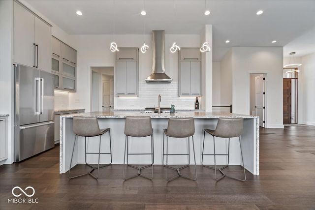 10773 Harbor Bay Drive, Fortville, IN 46040