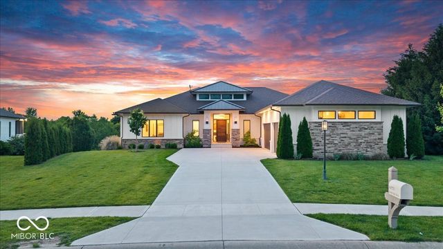 10773 Harbor Bay Drive, Fortville, IN 46040