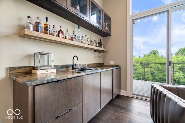 10773 Harbor Bay Drive, Fortville, IN 46040