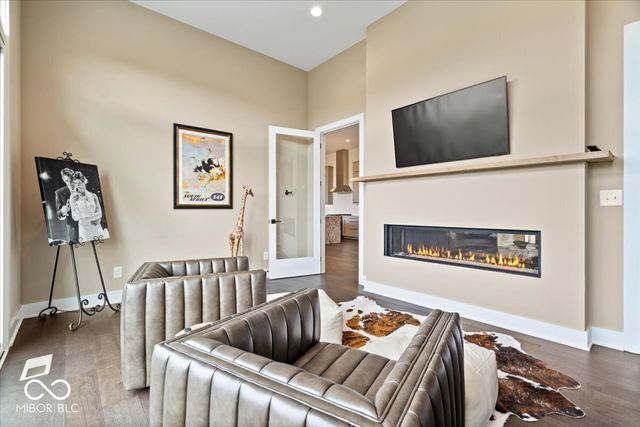 10773 Harbor Bay Drive, Fortville, IN 46040
