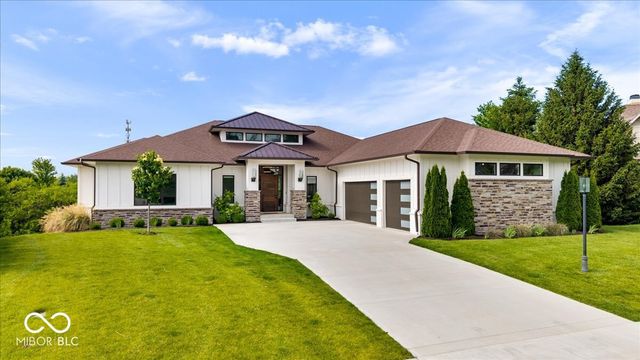 10773 Harbor Bay Drive, Fortville, IN 46040