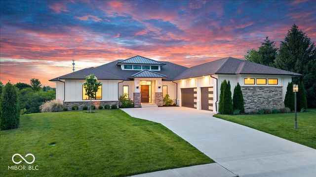 10773 Harbor Bay Drive, Fortville, IN 46040