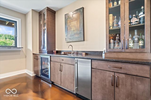 10773 Harbor Bay Drive, Fortville, IN 46040