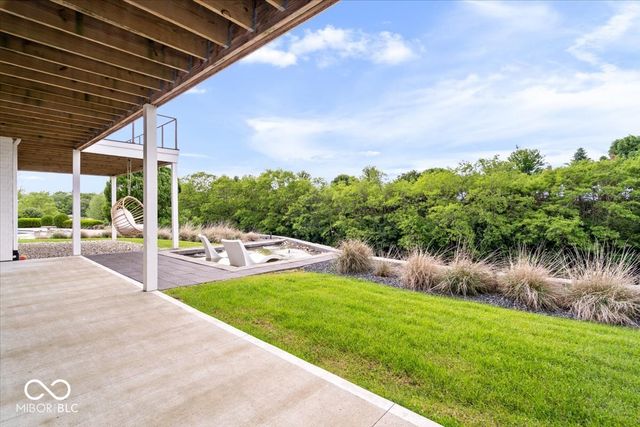10773 Harbor Bay Drive, Fortville, IN 46040