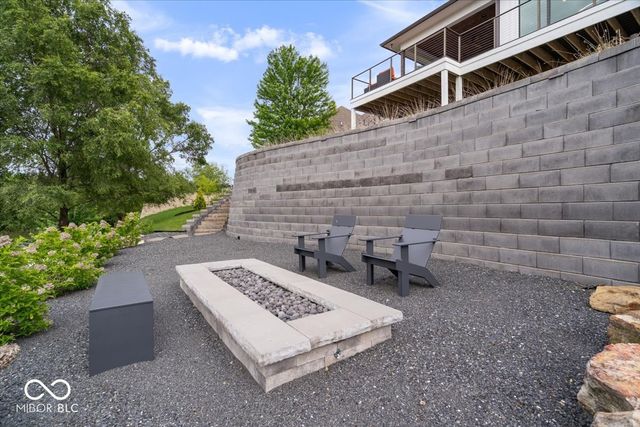 10773 Harbor Bay Drive, Fortville, IN 46040