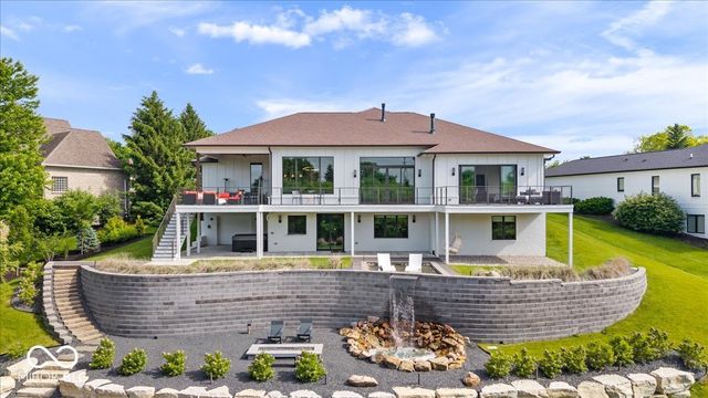 10773 Harbor Bay Drive, Fortville, IN 46040