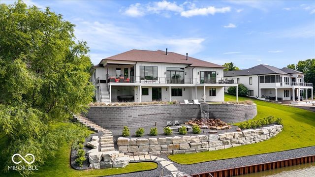 10773 Harbor Bay Drive, Fortville, IN 46040