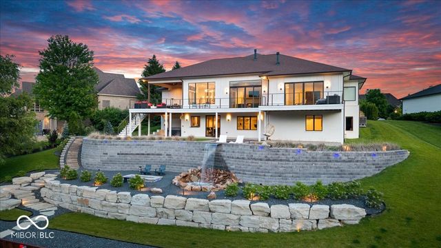 10773 Harbor Bay Drive, Fortville, IN 46040