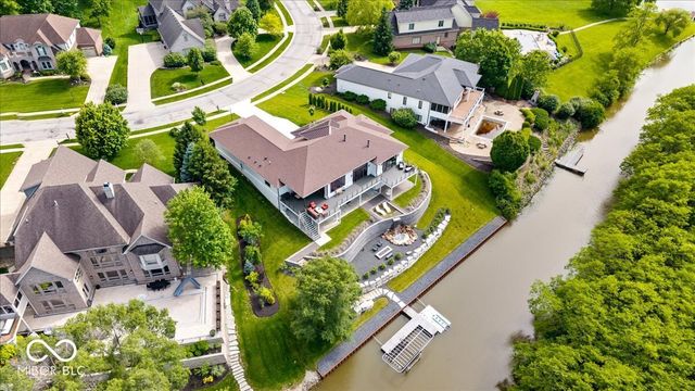10773 Harbor Bay Drive, Fortville, IN 46040