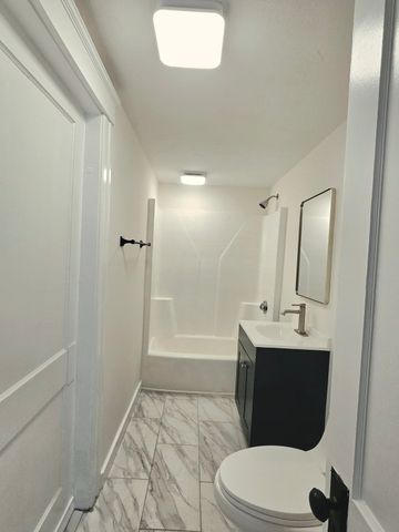 2 Village St 3, Worcester, MA 01604