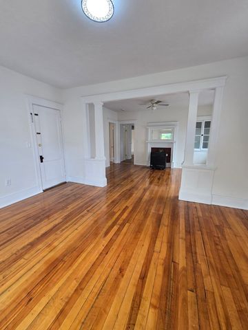 2 Village St 3, Worcester, MA 01604