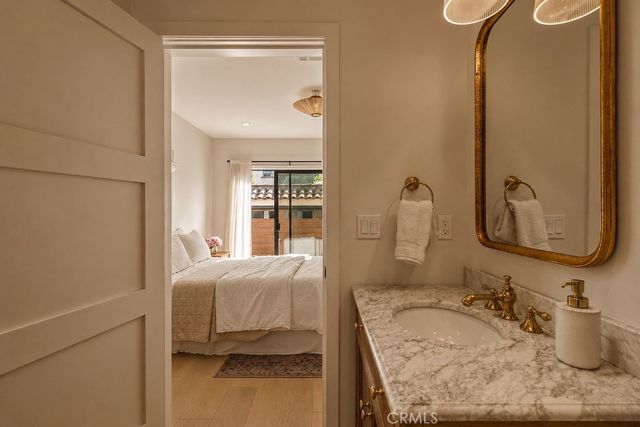 4247 7th Avenue, Los Angeles, CA 90008