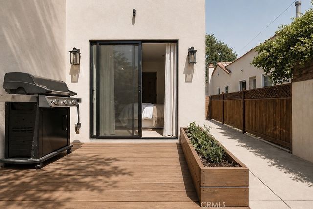 4247 7th Avenue, Los Angeles, CA 90008