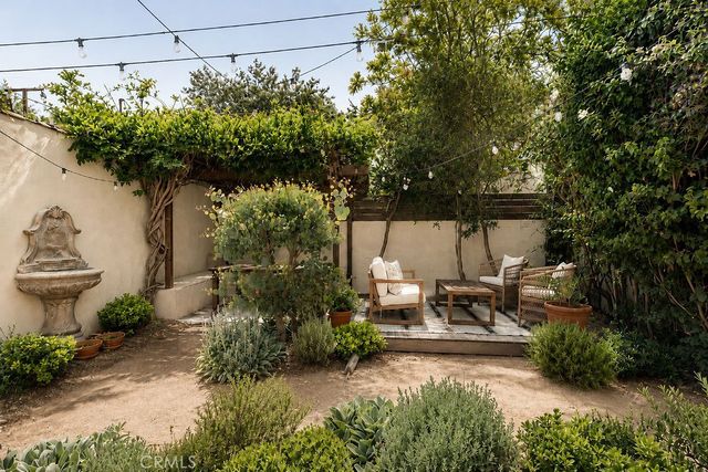 4247 7th Avenue, Los Angeles, CA 90008