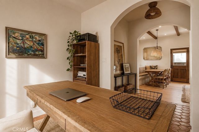 4247 7th Avenue, Los Angeles, CA 90008