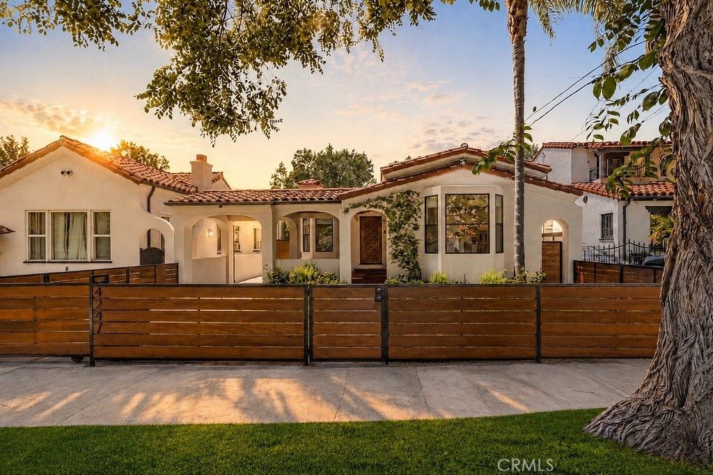 4247 7th Avenue, Los Angeles, CA 90008